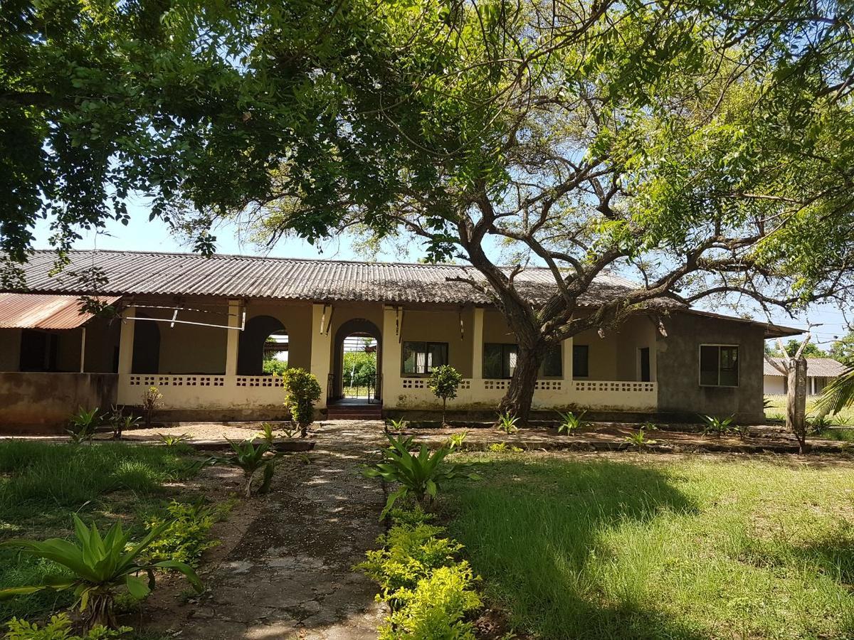 Safari Lodge Tanga Exterior photo